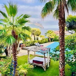 Astoria Maison D Hotes Vue Avec Piscine Homestay Cassis