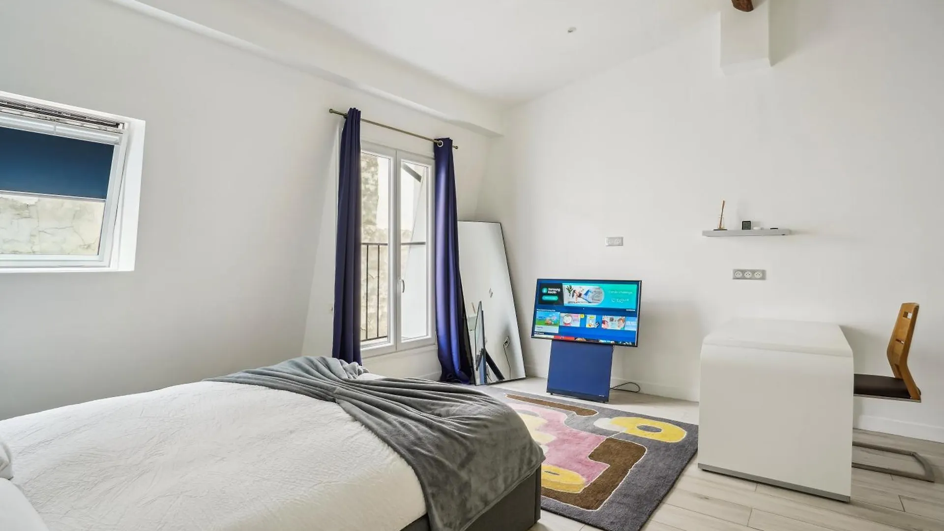 New Apartment Near Champs Elysees Paris